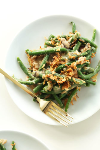easiest-green-bean-casserole-10-ingredients-30-minutes-totally-vegan